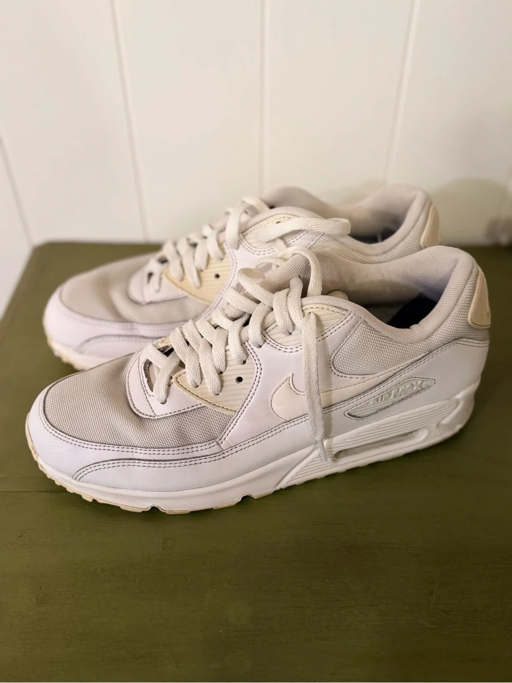 Nike Air Max 90 Triple White Sneakers Woman’s 10 Classic Casual Athletic Shoes